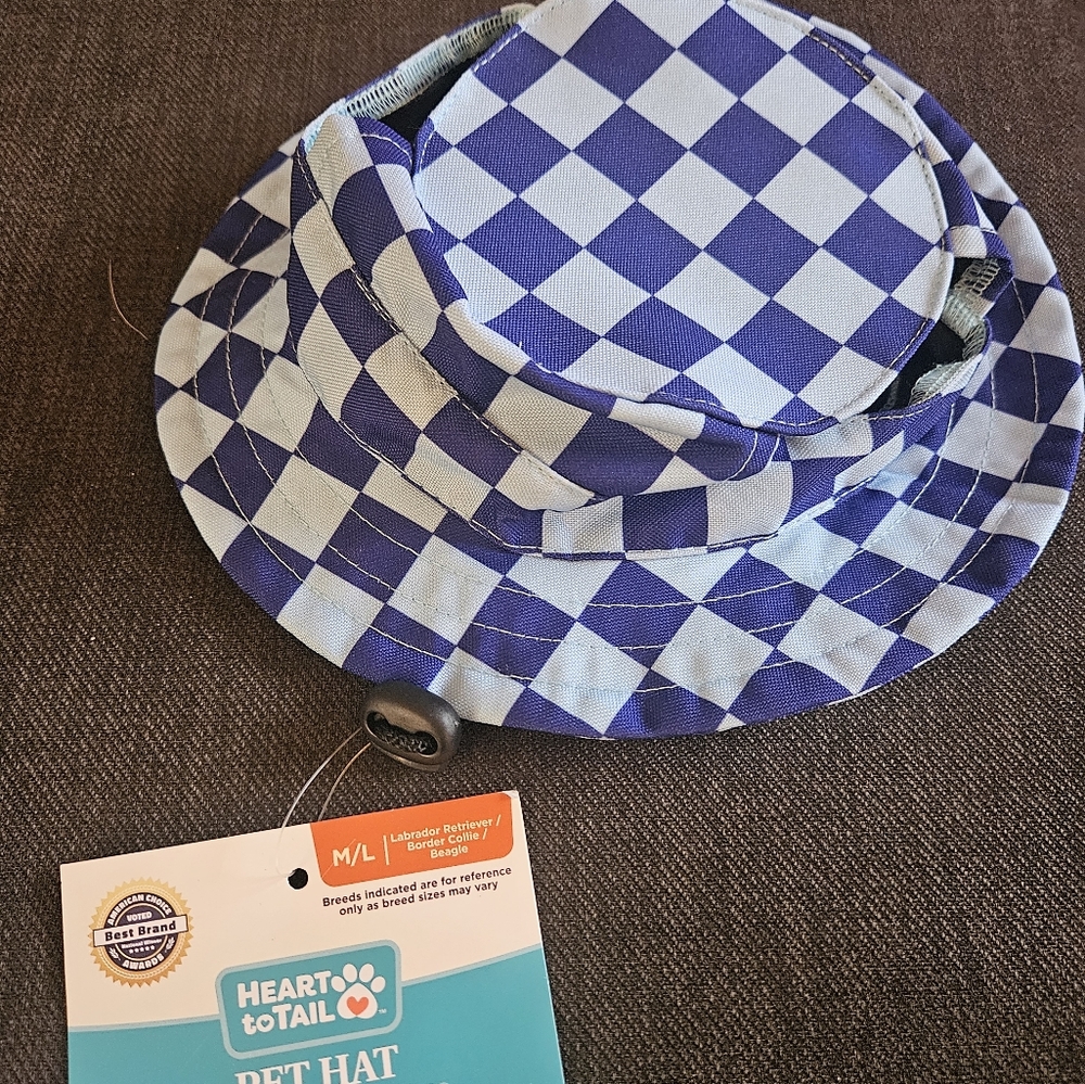 Heart to tail dog hat